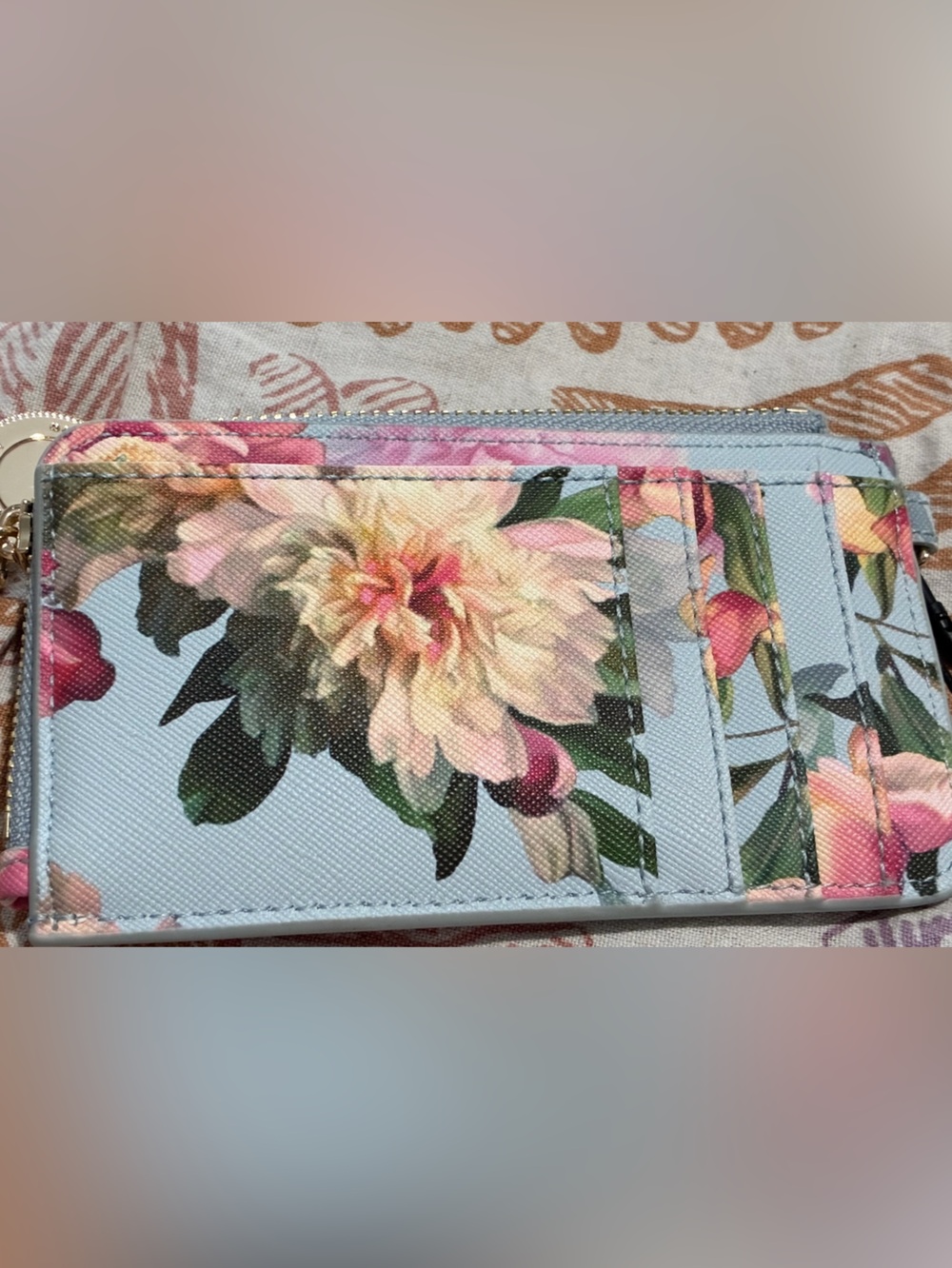 Ted Baker Card Case with Zipper. Outside holds 4 Cards.Inside 3 compartments.NWT - Picture 4 of 10